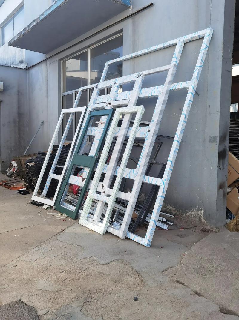 专业金属工程施工 铝合金门窗与铝镁锰金属屋面的精工制造与安装